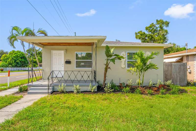 3 bedroom Single Family Residence at 3800 26th Street, Clear Vista, St Petersburg — photo 1