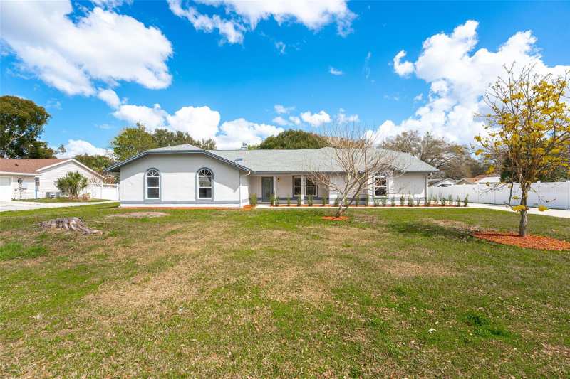 4 bedroom Single Family Residence at 5521 Oak Street, Tangerine, Mount Dora — photo 1
