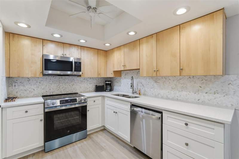 2 bedroom Condominium at 632 Edgewater Drive #135, Edgewater Arms 3rd Condo, Dunedin — photo 5