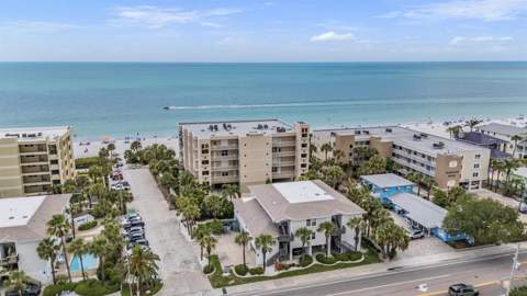 1500 Gulf Boulevard #204B, Indian Rocks Beach FL - photo 6 of 33