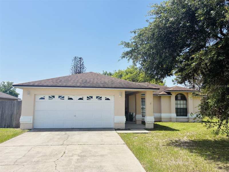 3 bedroom Single Family Residence at 2704 Kendall Avenue, Oak Run Unit 6, Kissimmee — photo 1