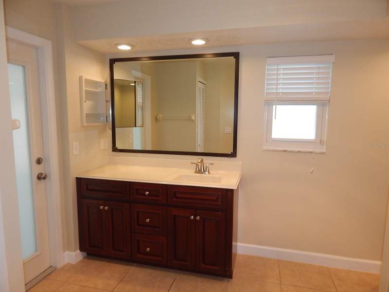 4 bedroom Single Family Residence at 4660 CREEKVIEW LANE, BEAR CREEK, OVIEDO — photo 5
