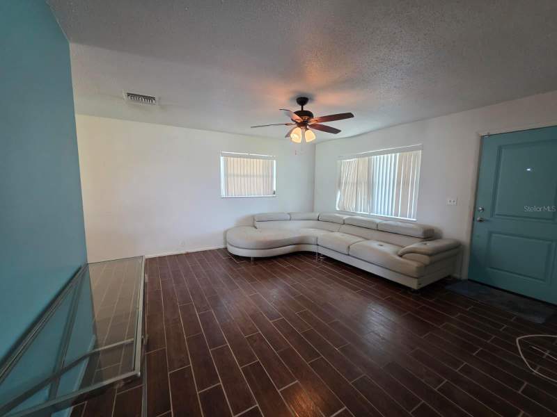 2 bedroom Condominium at 3765 101st Avenue #-, Mainlands Of Tamarac By The Gulf Unit 3 Condo, Pinellas Park — photo 4
