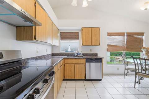 1723 Tarah Trace Drive, Brandon FL - photo 6 of 6