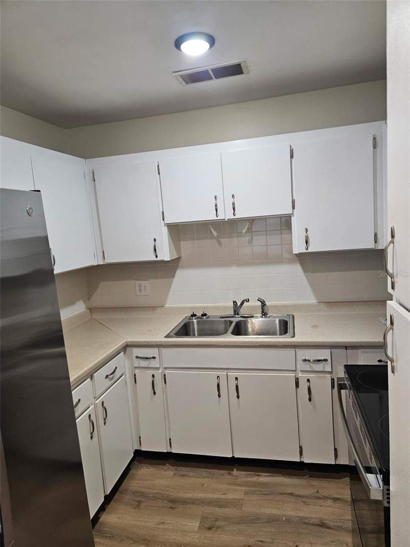 1 bedroom Condominium at 247 S McMullen Booth Road #24, Tradewinds Condo, Clearwater — photo 5