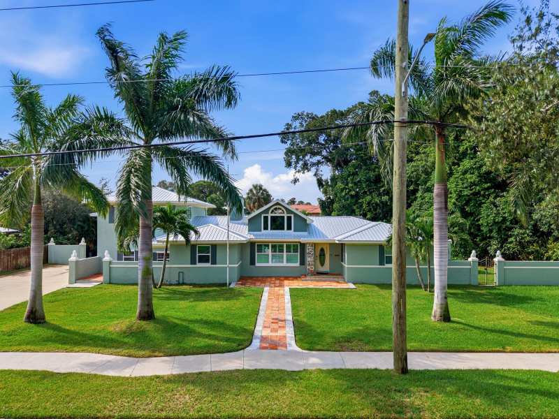 3 bedroom Single Family Residence at 6930 Bougainvilla Avenue, Pasadena On The Gulf Sec B, St Petersburg — photo 1