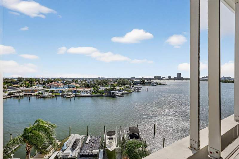 2 bedroom Condominium at 31 Island Way #408, Horizon House Co-Op, Clearwater Beach — photo 3