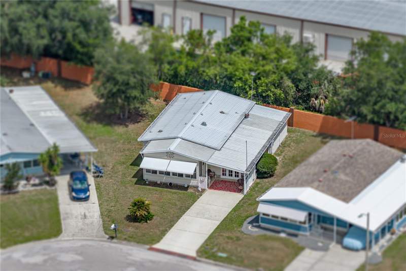 2 bedroom Manufactured Home at 35921 Tanda Circle, Casa Del Sol, Zephyrhills — photo 4