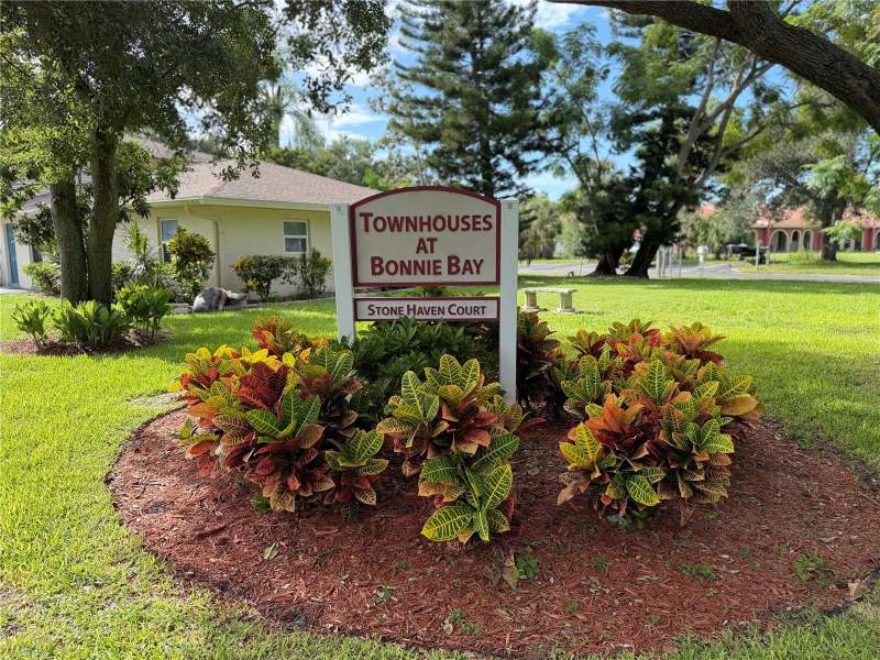 2 bedroom Condominium at 7242 Stone Haven Court #7242, Townhouses At Bonnie Bay Condo, Pinellas Park — photo 5