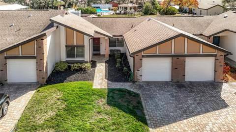 7385 Crestwood Drive, Weeki Wachee FL - photo 6 of 57