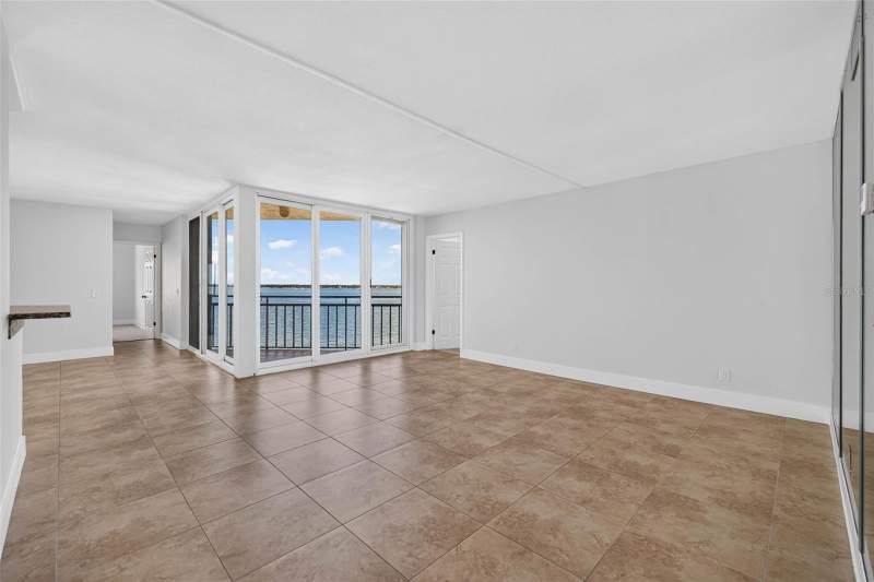 2 bedroom Condominium at 5541 Puerta Del Sol Boulevard #412, La Puerta Del Sol Condo, St Petersburg — photo 3