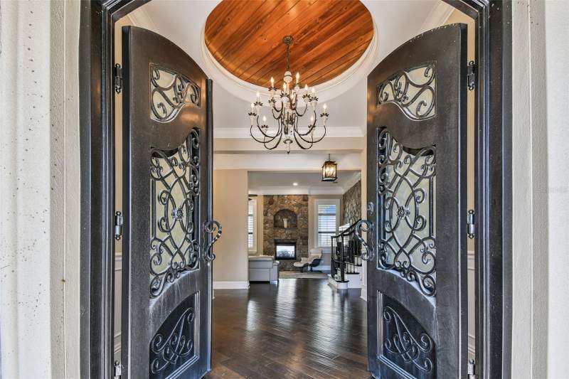5 bedroom Single Family Residence at 5405 Leilani Drive, Brightwater Beach Estates, St Pete Beach — photo 5