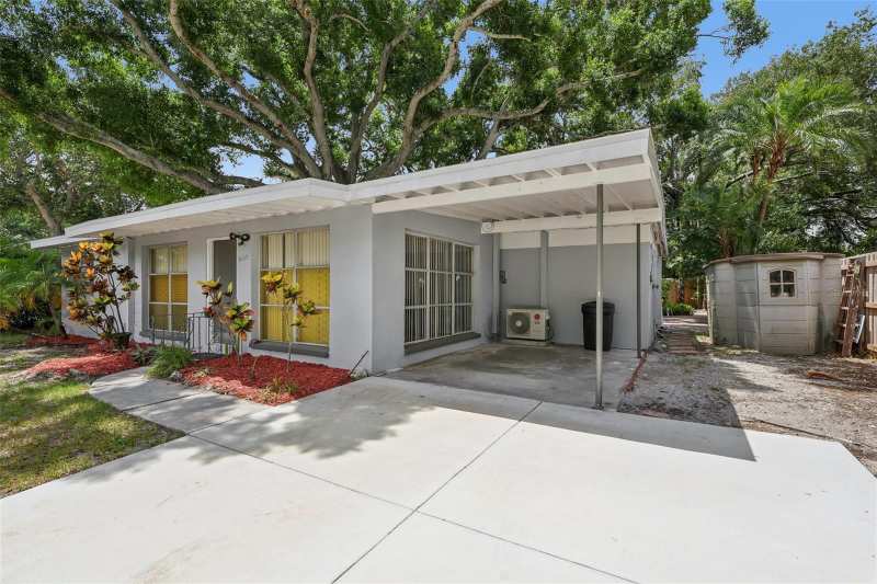 3 bedroom Single Family Residence at 2117 Barcelona Drive, Sunset Gardens, Clearwater — photo 1