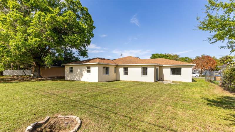 4 bedroom Single Family Residence at 239 Chadworth Drive, Poinciana Village 01 Neighborhood 01 North, Kissimmee — photo 5