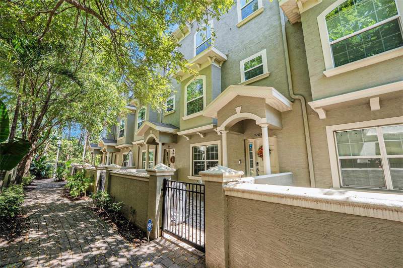 3 bedroom Townhouse at 7209 101st Lane, Bayou Grande Townhome Community, Seminole — photo 2