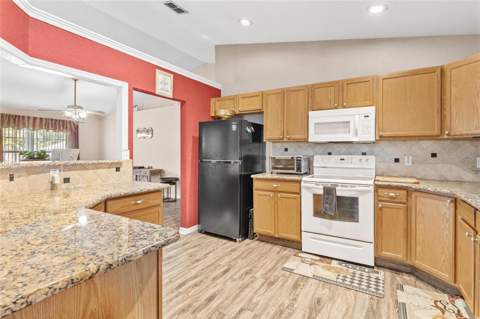 200 Waters Edge Drive, Leesburg FL - photo 16 of 45