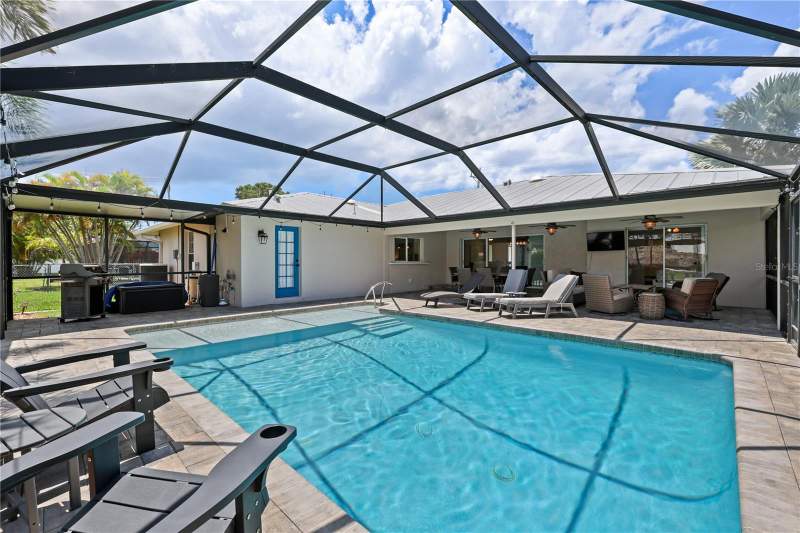 4 bedroom Single Family Residence at 5215 Pelican Boulevard, Cape Coral, Cape Coral — photo 2