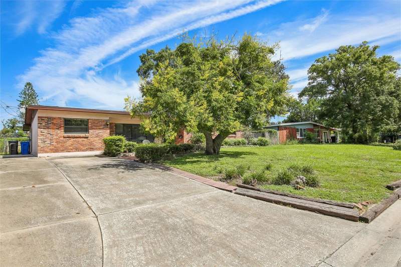 4 bedroom Single Family Residence at 512 White Oak Avenue, Everina Homes 2nd Add, Brandon — photo 3