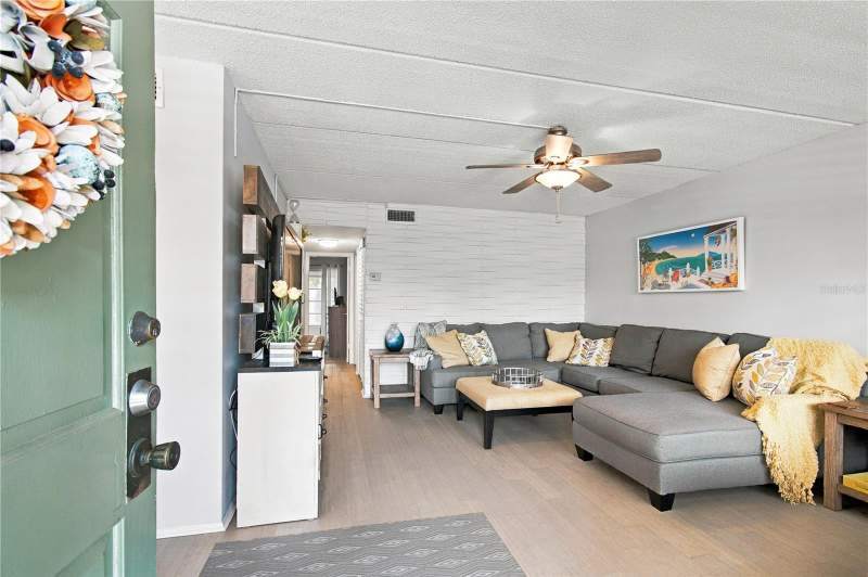 2 bedroom Condominium at 11620 Park Boulevard #203, Seminole Square Apts, Seminole — photo 3