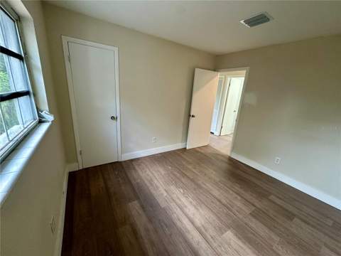 2146 Aaron Avenue, Orlando FL - photo 6 of 14