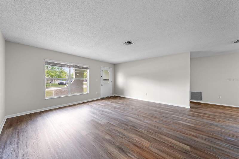 3 bedroom Single Family Residence at 1501 Virginia Avenue, St Cloud 2nd Town Of, St Cloud — photo 5