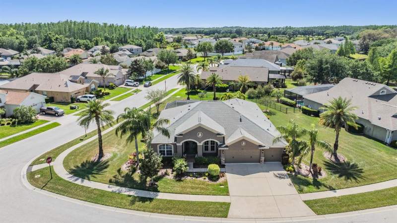 4 bedroom Single Family Residence at 8721 Crystal Creek Court, Lakeshore Ranch Ph I, Land O Lakes — photo 2
