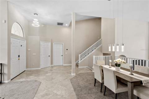 690 Oak Hollow Way, Altamonte Springs FL - photo 7 of 44