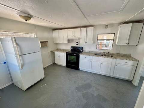 4951 Patio Drive, Zephyrhills FL - photo 6 of 15