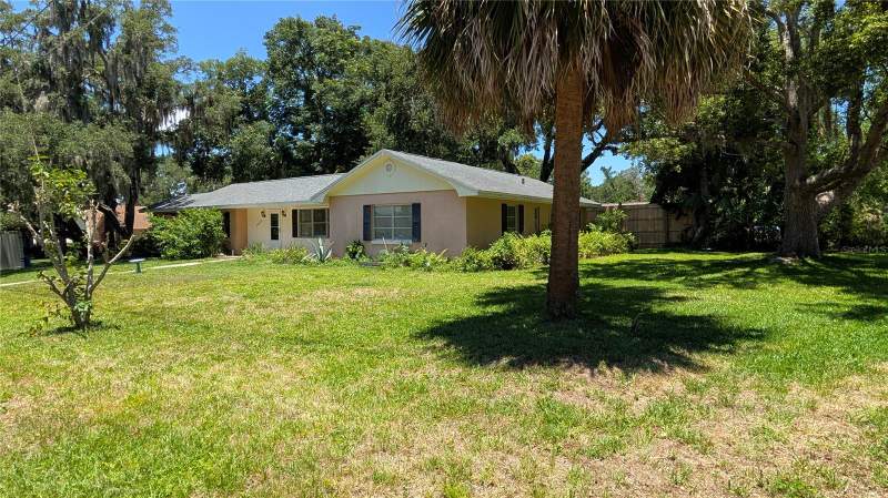 3 bedroom Single Family Residence at 2469 Broadvue Avenue, Broadvue Heights, Eustis — photo 2