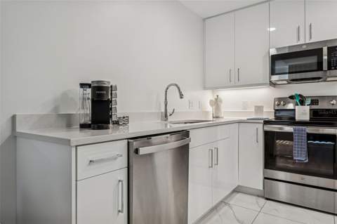 11500 Gulf Boulevard #504, Treasure Island FL - photo 17 of 40