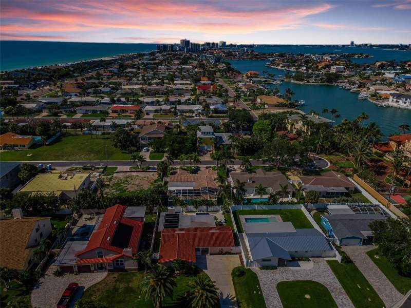 3 bedroom Single Family Residence at 111 17th Street, Belleair Beach, Belleair Beach — photo 5