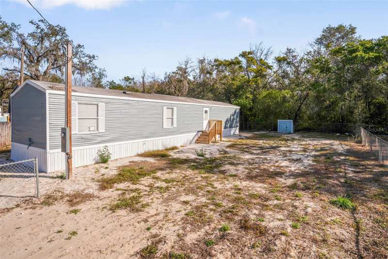 2 bedroom Manufactured Home at 9342 Labelle Street, Moon Lake Estates, New Port Richey — photo 1