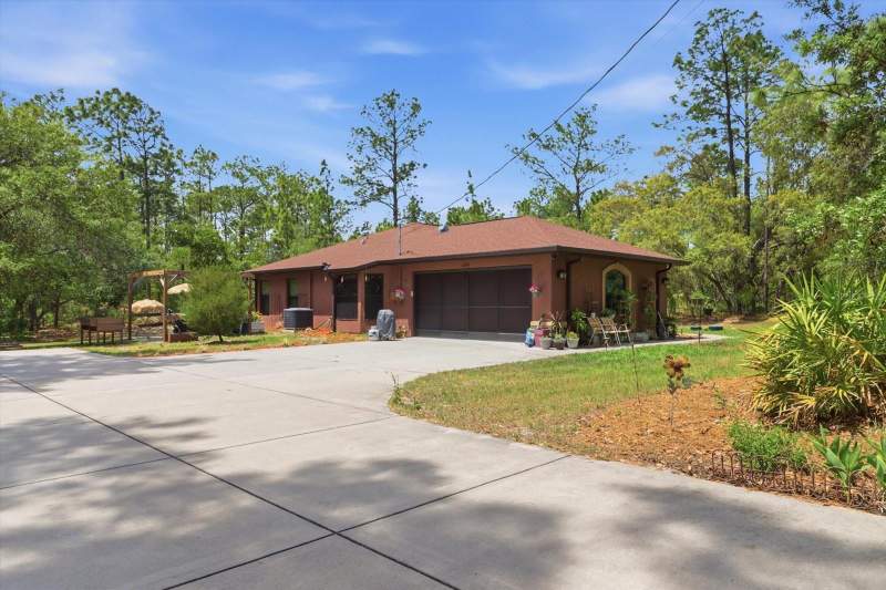3 bedroom Single Family Residence at 16389 Margot Road, Royal Highlands Unit 8, Weeki Wachee — photo 3