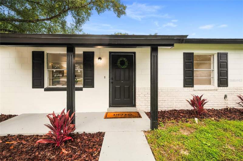 3 bedroom Single Family Residence at 705 Pasadena Avenue, Lake Wayman Heights Lake Add, Longwood — photo 2