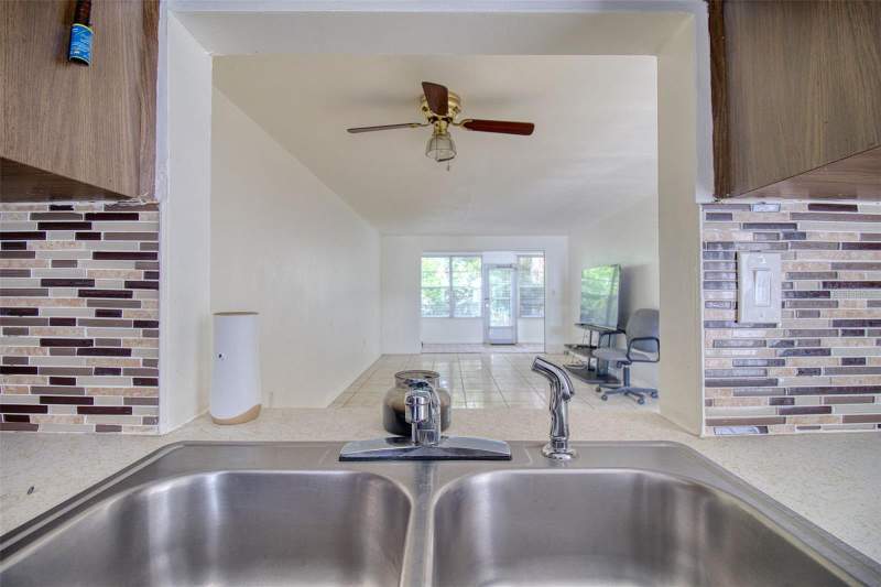 2 bedroom Condominium at 4242 Redcliff Place #C, Gardens Beacon Square, New Port Richey — photo 5