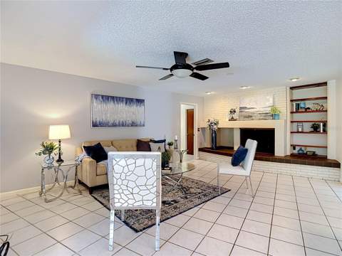 4324 Southpark Drive, Tampa FL - photo 21 of 52