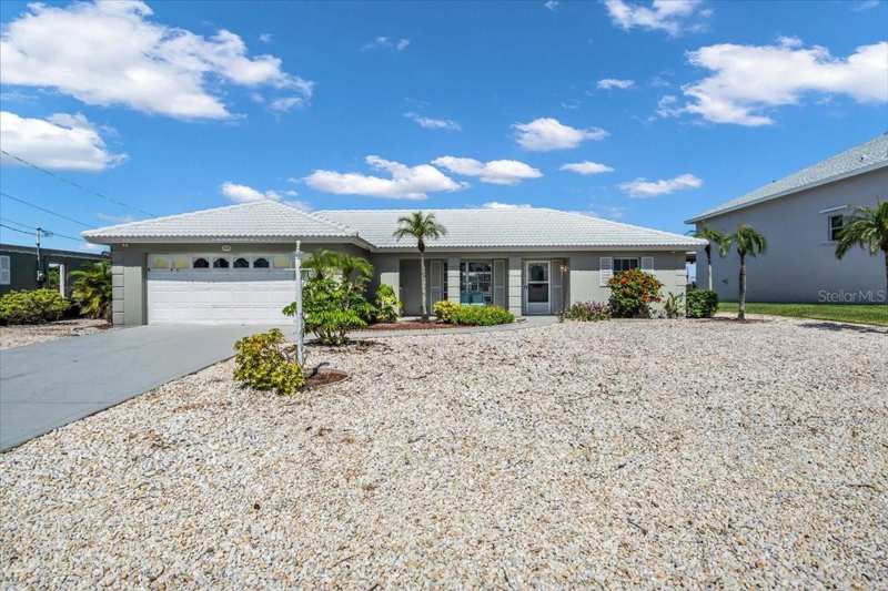 3 bedroom Single Family Residence at 3816 Royal Palm Drive, San Remo Shores, Bradenton — photo 1