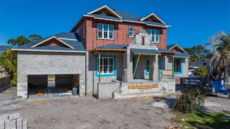 5 bedroom Single Family Residence at 819 38TH AVENUE, SNELL SHORES, ST PETERSBURG — photo 2