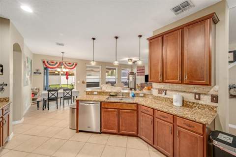 2711 Cypress Tree Trail, St Cloud FL - photo 19 of 92