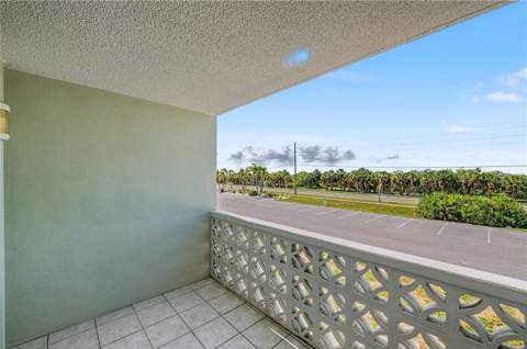 9 Forbes Place #205, Dunedin FL - photo 14 of 40