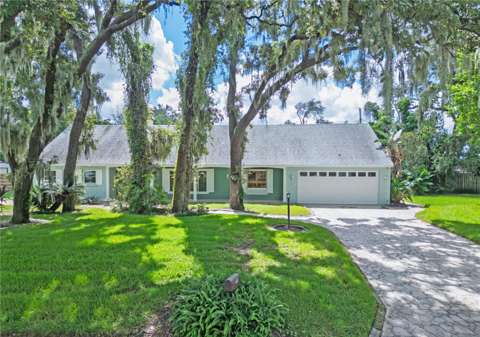 615 Valle Vista Drive, pool for sale in Brandon