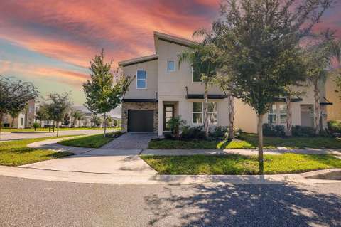 9255 Sommerset Hills Drive, pool for sale in Davenport