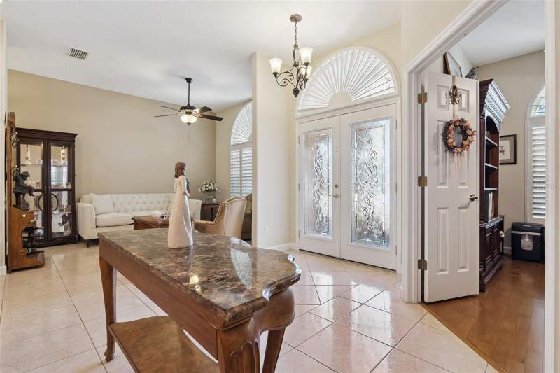 4 bedroom Single Family Residence at 1500 Edgewater Drive, Mount Dora Country Club Mount Dora Unit 02, Mount Dora — photo 4