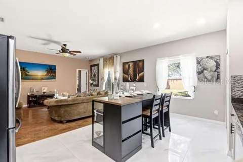 2825 Running Brook Circle, Kissimmee FL - photo 16 of 34