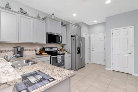 9216 Hillcroft Drive, Riverview FL - photo 9 of 45