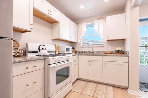 5925 Shore Boulevard #405, Gulfport FL - photo 15 of 65