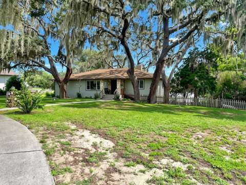 10844 Poinciana Drive, waterfront for sale in Clermont