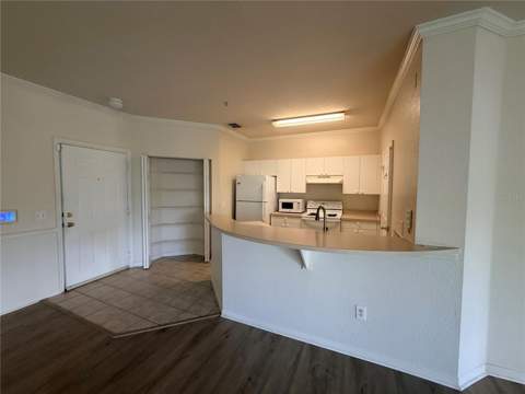 3621 Conroy Road #732, Orlando FL - photo 16 of 24