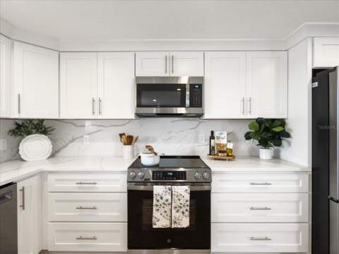 5008 Dory Drive, New Port Richey FL - photo 18 of 81