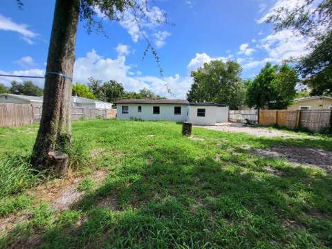 995 Emerald Drive, Mount Dora FL - photo 6 of 6